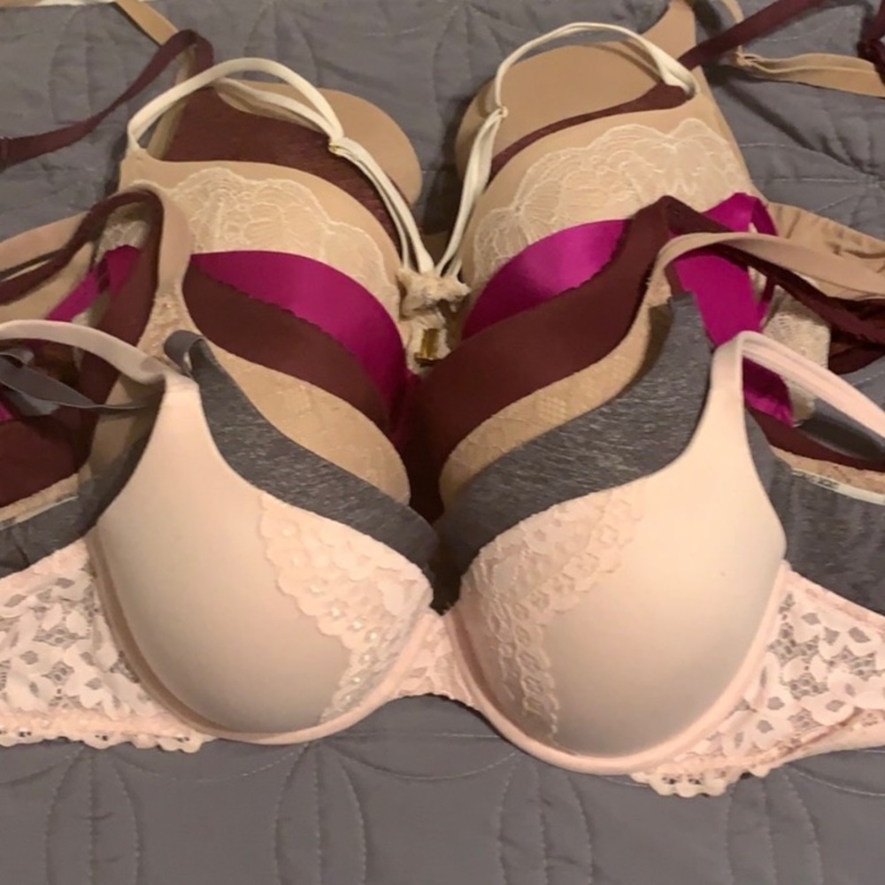 Lot of 8 Victoria’s Secret bras
